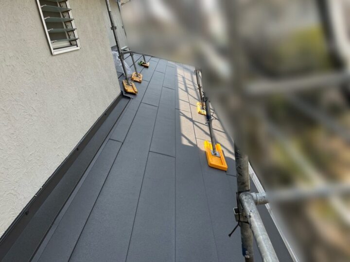 屋根カバー工事