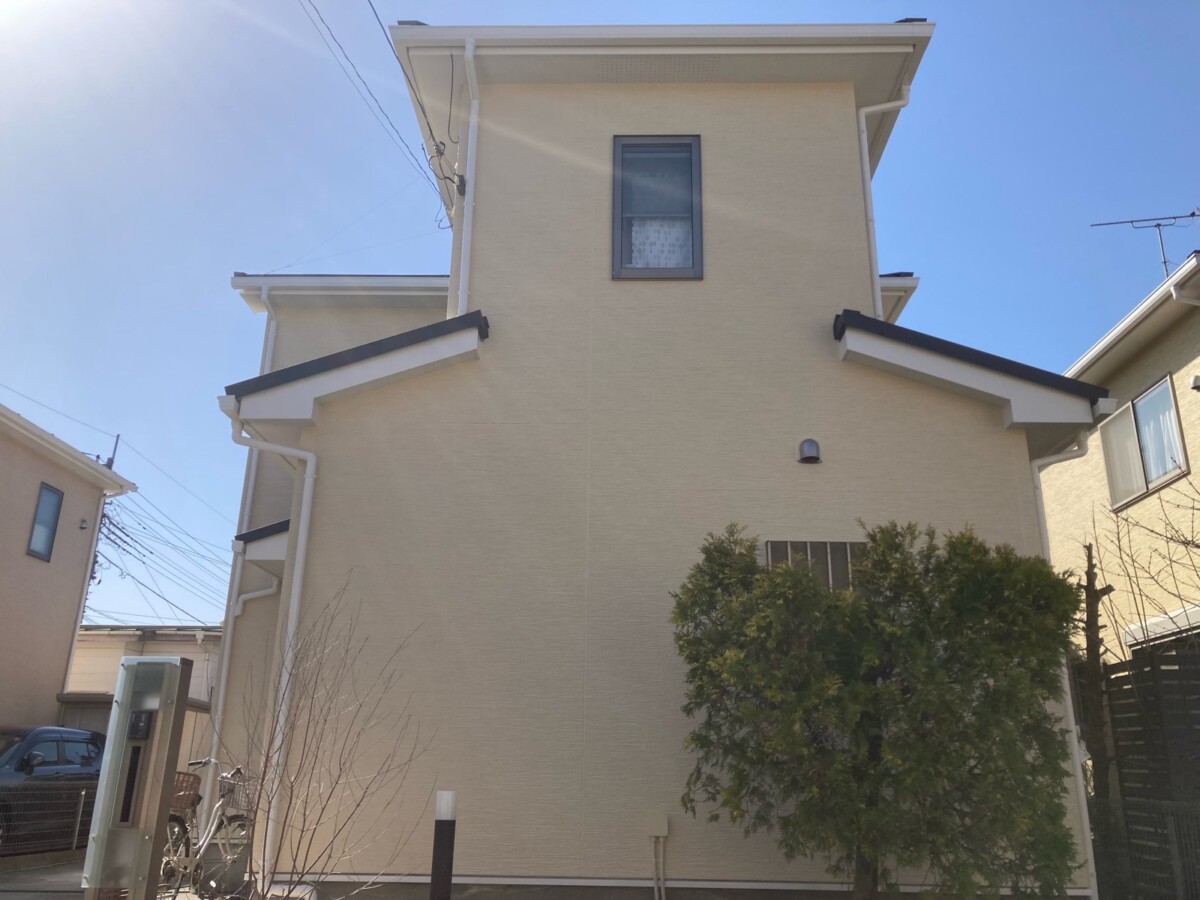 春日部市栄町 Y様邸｜外壁塗装工事 屋根カバー工事